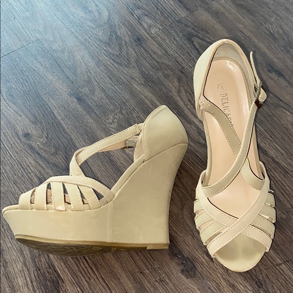 Delicacy Wedges - Picture 2 of 4